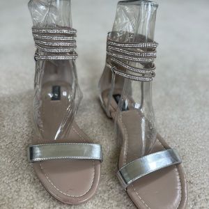 White House Black Market Women's Shoes Jeweled Sandals Silver Beads 6M